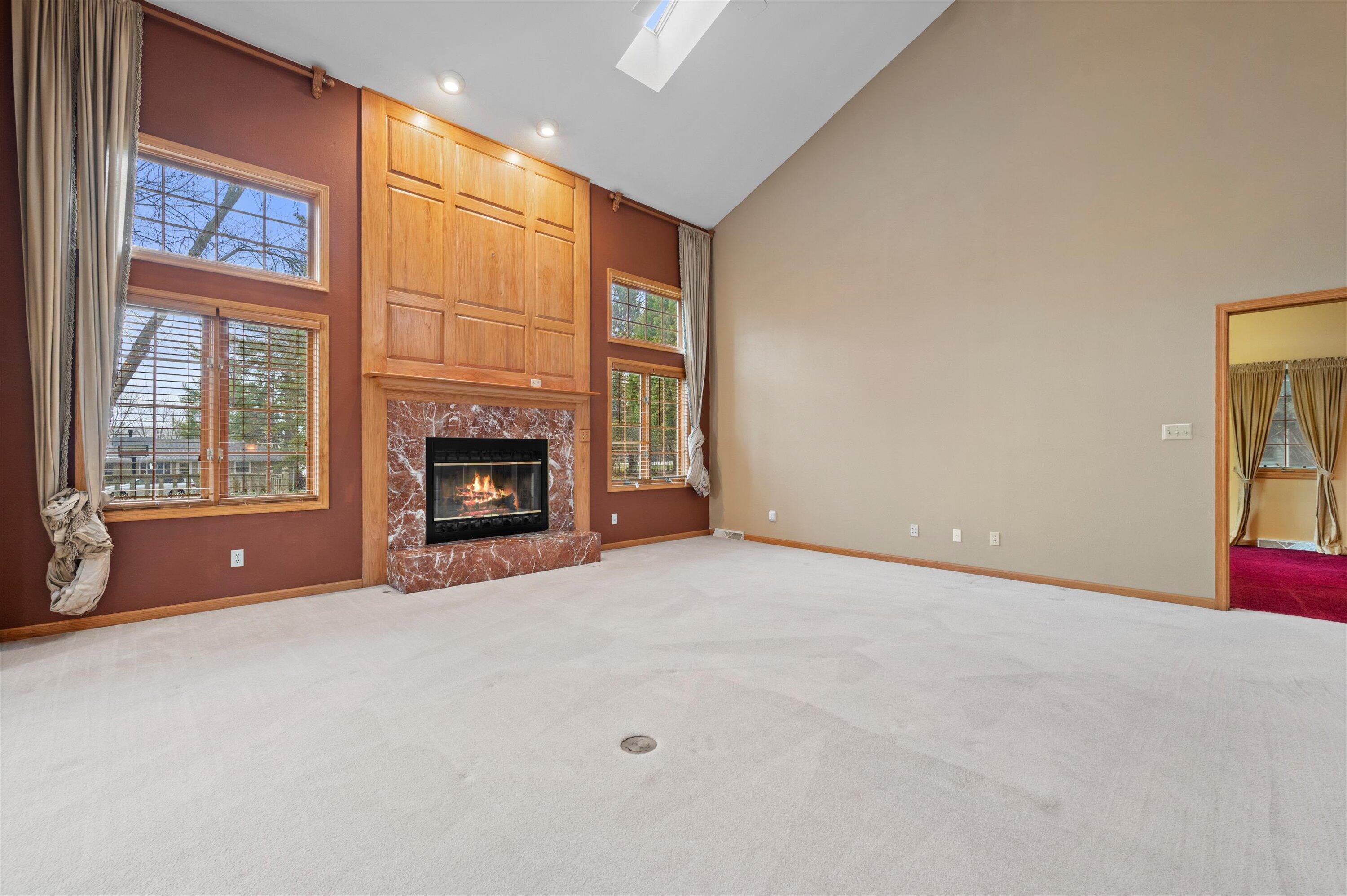 4009 Hickory Knoll Road Delafield, WI 53029 - Photo 6 of 43 Massive Living Room