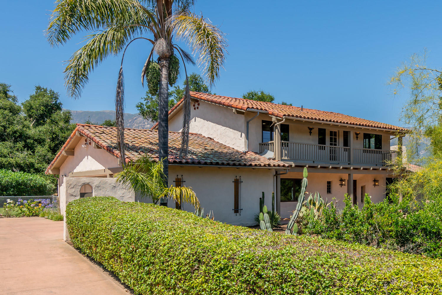 1388 Wyant Road Montecito, CA 93108 - Photo 22 of 34 3 Car Garage