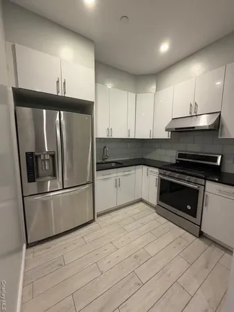 $3,000 | 110-42 15th Avenue, Unit 2 | College Point