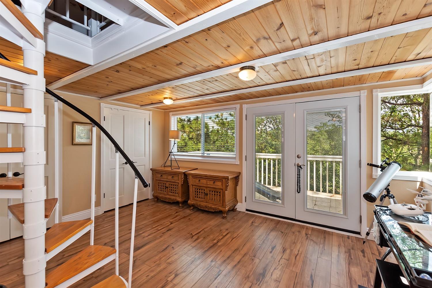 28277 Arbon Lane Lake Arrowhead, CA 92352 - Photo 25 of 50 a view of an entryway with wooden floor and windows