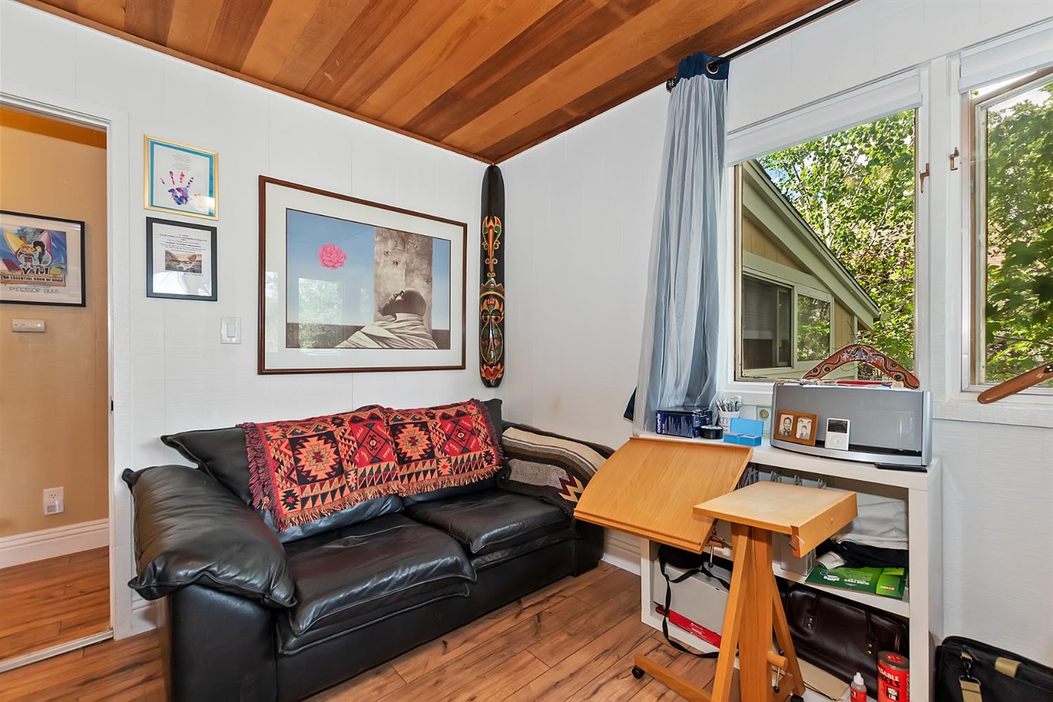 28277 Arbon Lane Lake Arrowhead, CA 92352 - Photo 42 of 50 a living room with furniture and a window