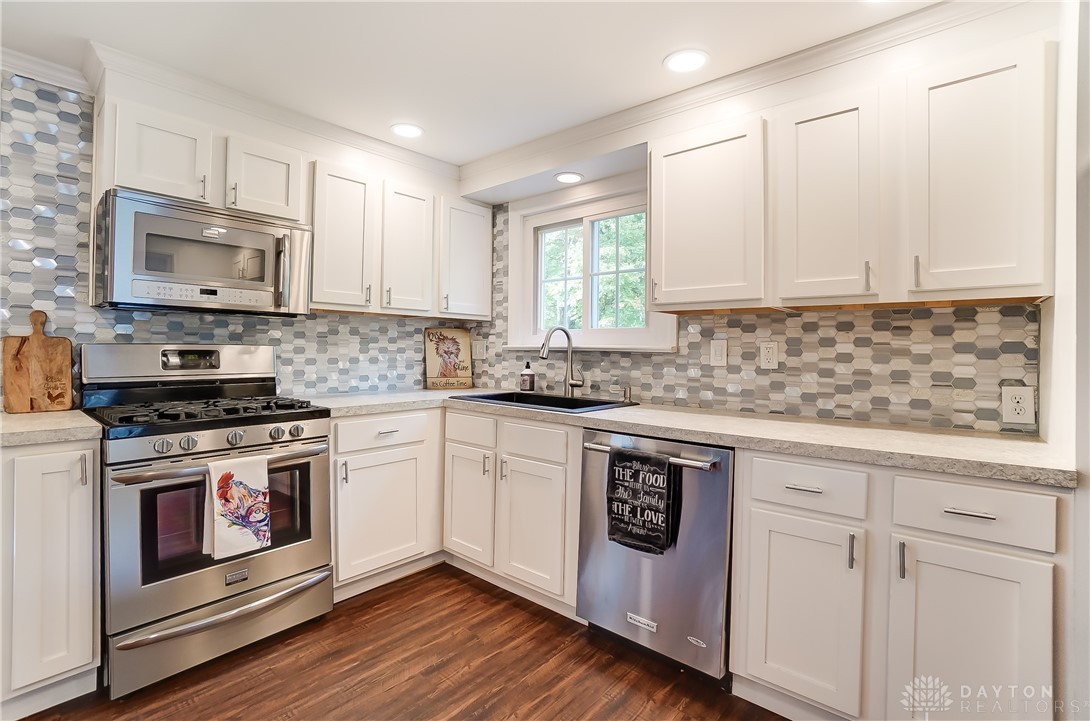 2337 East Alex Bell Road Centerville, OH 45459 - Photo 18 of 49