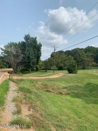 $999,999 | 3049 Pleasant Hill Road, Nesbit, MS 38651