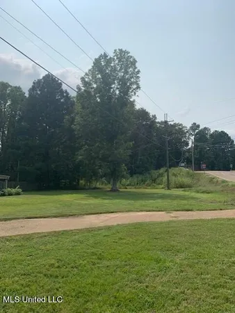 $999,999 | 3049 Pleasant Hill Road, Nesbit, MS 38651