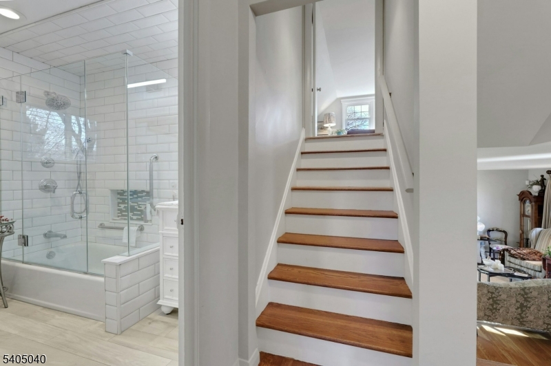 28 Kingston Road Wayne, NJ 07470 - Photo 22 of 39