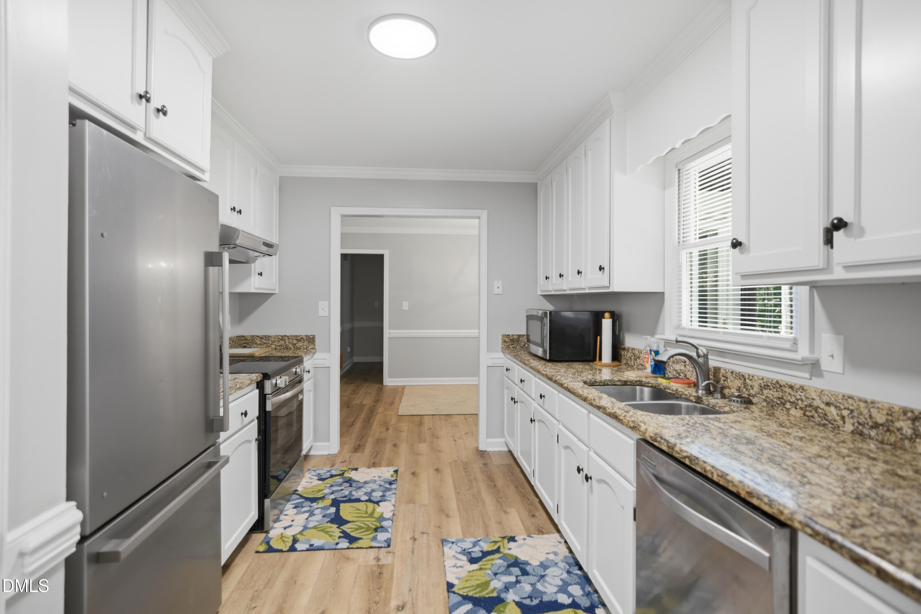 6016 Hampton Ridge Road Raleigh, NC 27603 - Photo 8 of 25 06