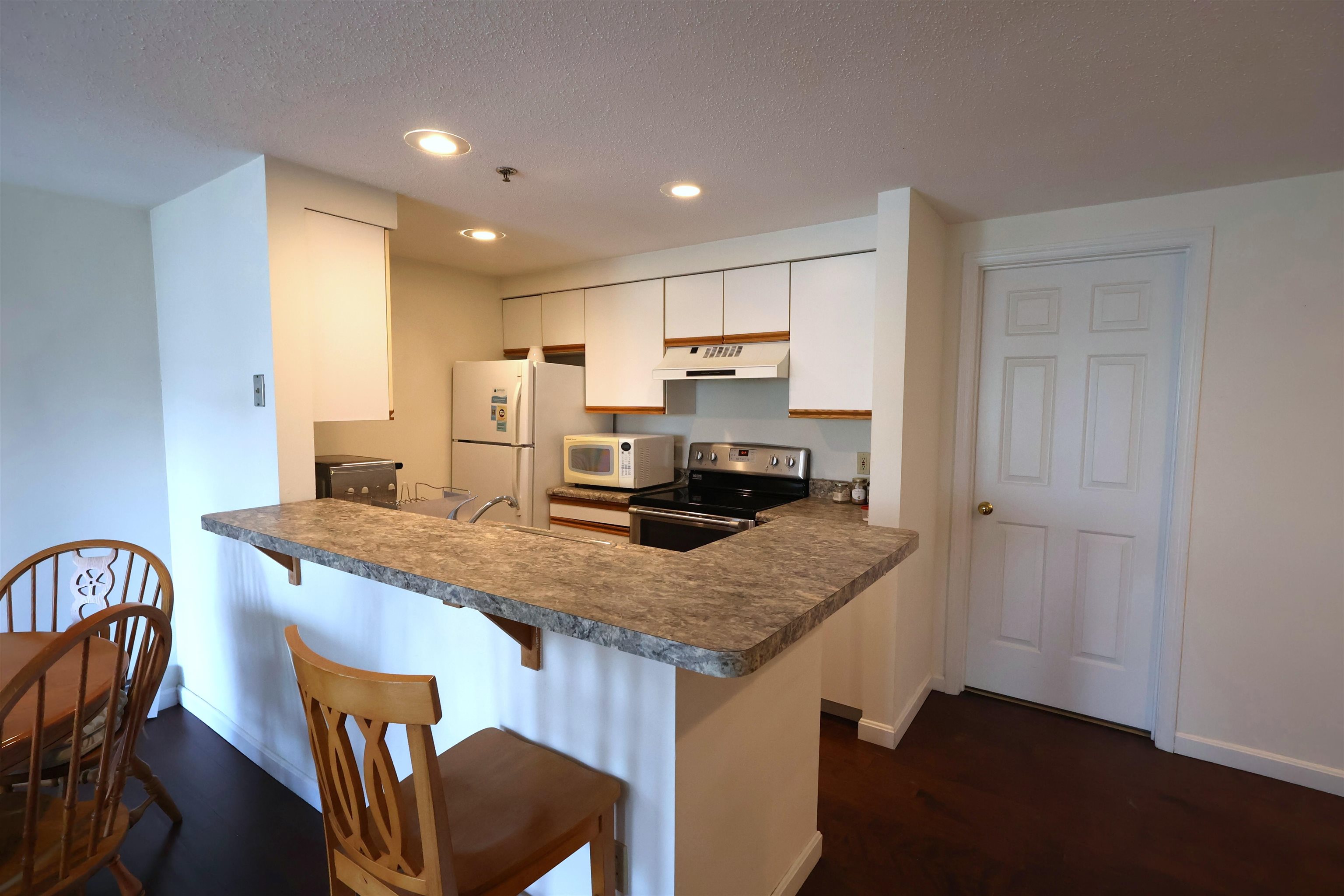 16 Hemlock Ridge Drive, Unit 101 Hartford, VT 05001 - Photo 17 of 28