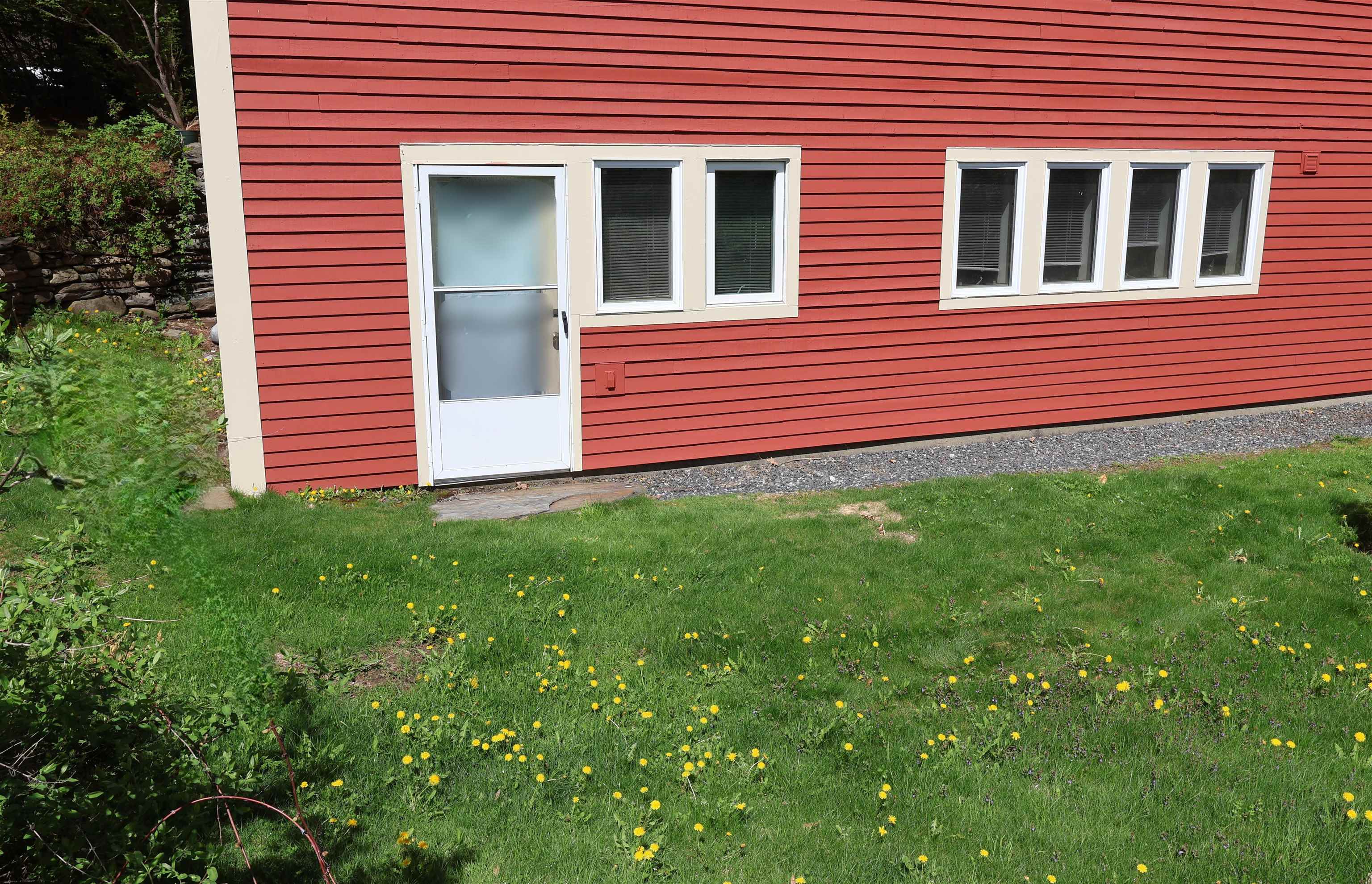 16 Hemlock Ridge Drive, Unit 101 Hartford, VT 05001 - Photo 4 of 28