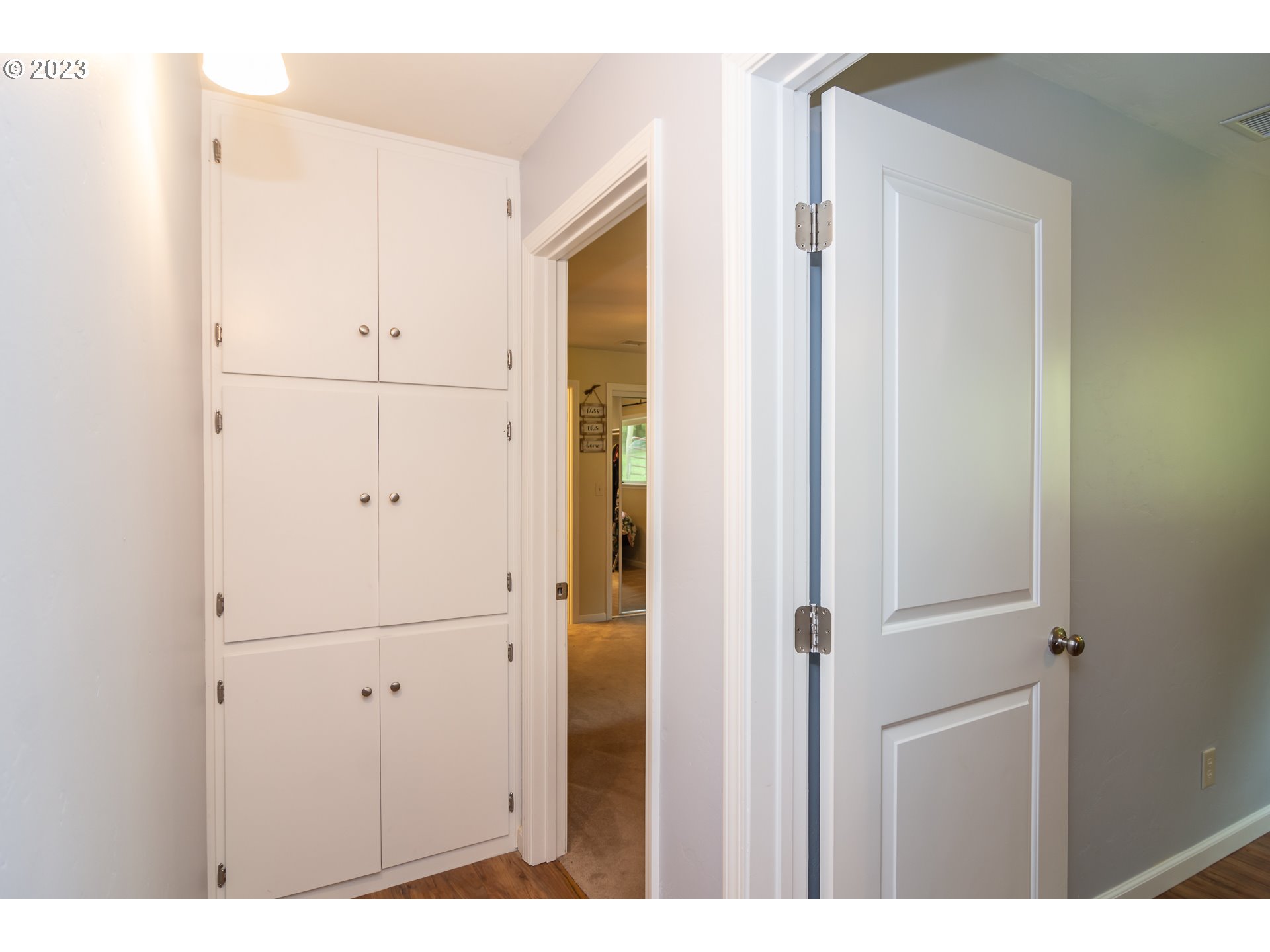 11533 Tyee Road Umpqua, OR 97486 - Photo 21 of 45 a view of a closet