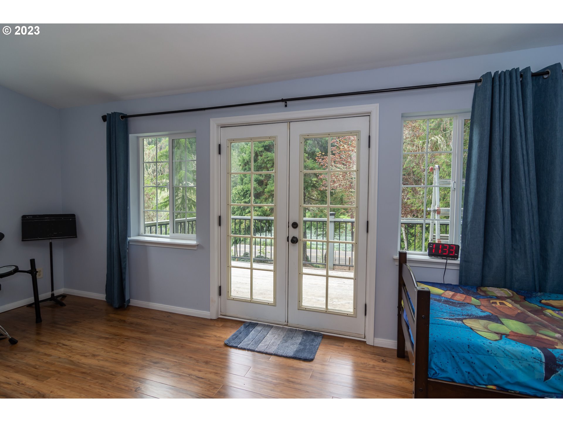 11533 Tyee Road Umpqua, OR 97486 - Photo 35 of 45 a view of an empty room and window