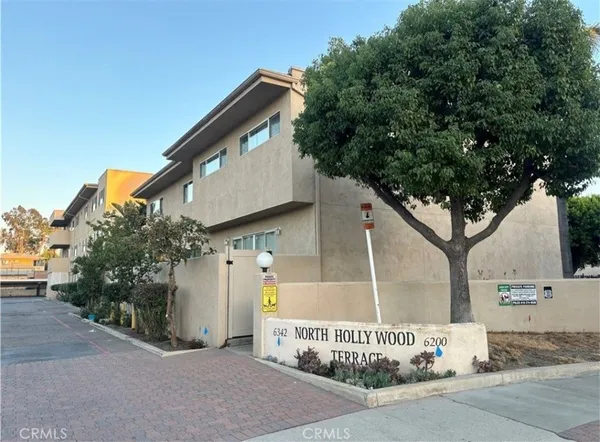 $450,000 | 6342 Morse Avenue, Unit 207, North Hollywood, CA 91606