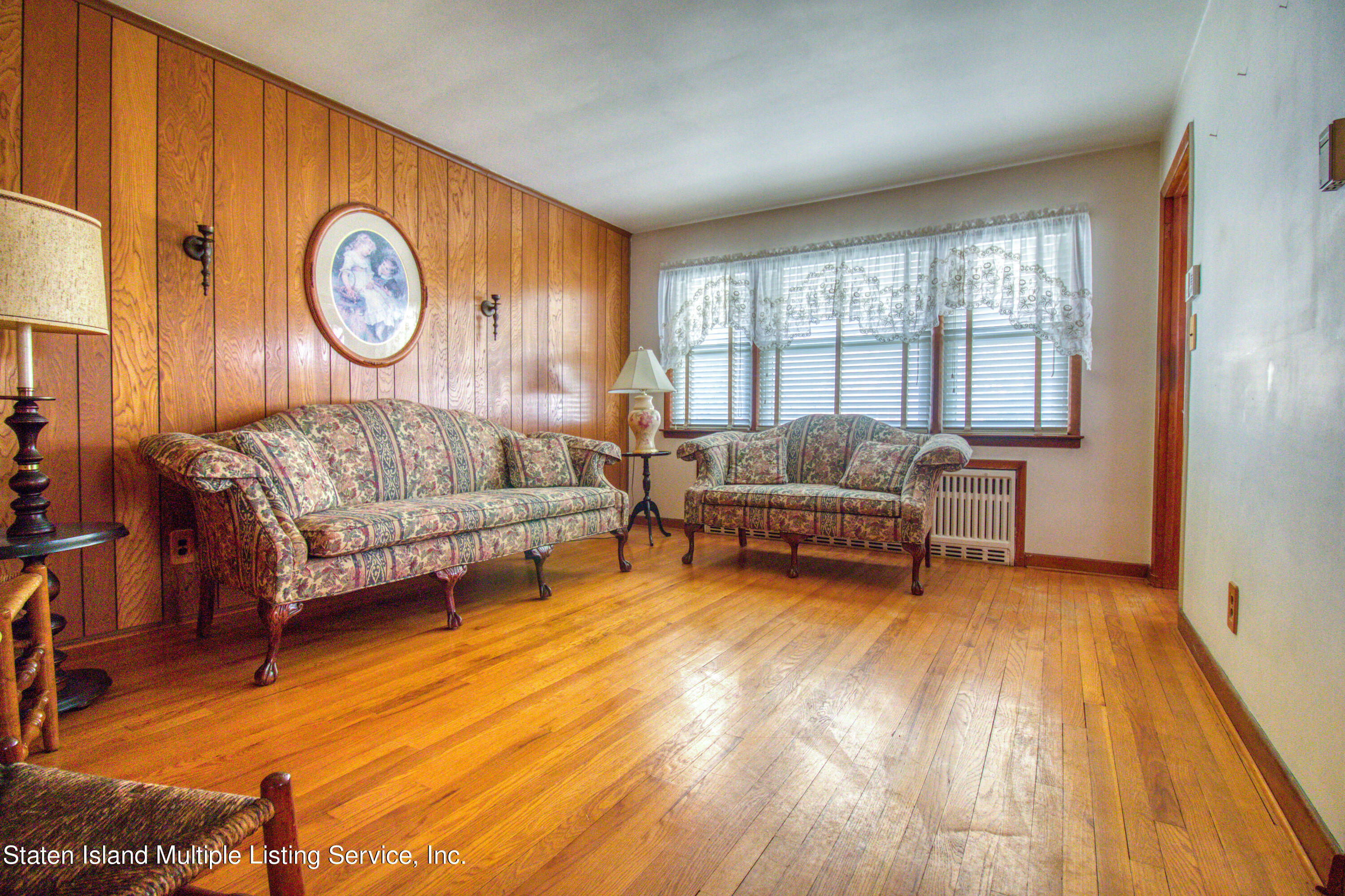 331 Willowbrook Road Staten Island, NY 10314 - Photo 7 of 22 331 Willowbrook Road-7
