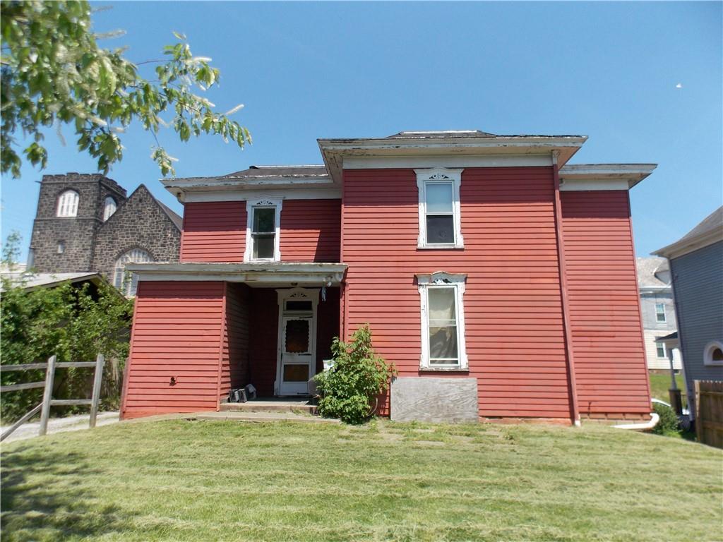 288 Vermont Avenue Rochester, PA 15074 - Photo 2 of 3