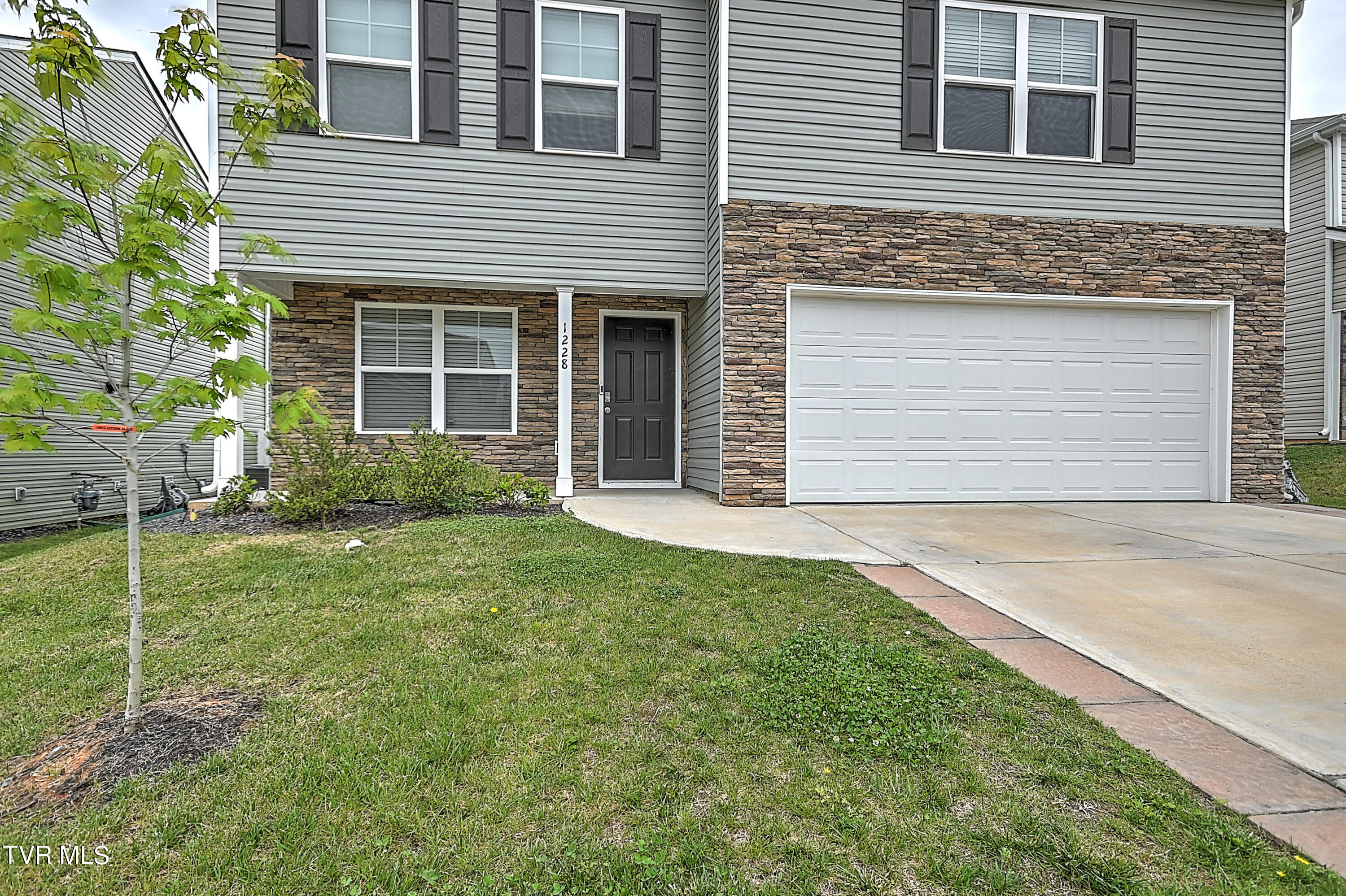 1228 Stamp Lodge Gdawg-4