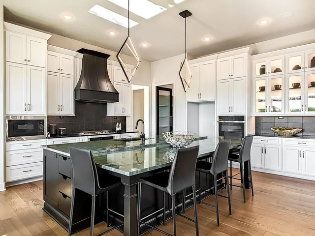 $1,362,025 | 8013 Millridge Street, Shawnee, KS 66218