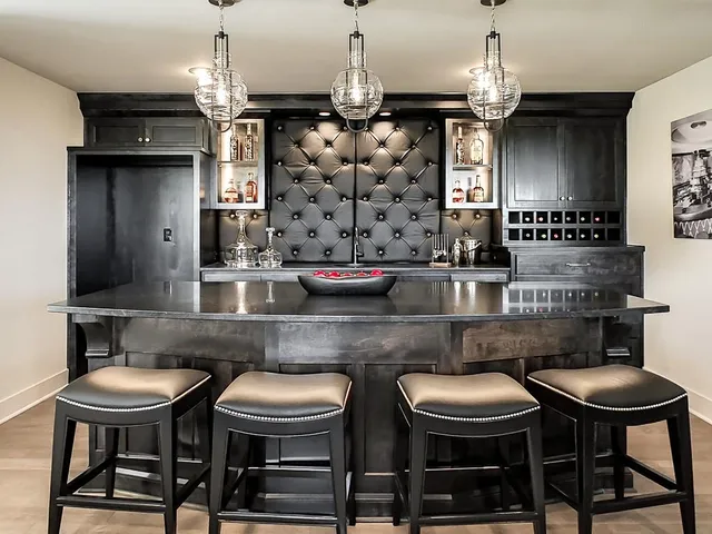 $1,362,025 | 8013 Millridge Street, Shawnee, KS 66218