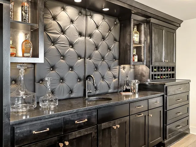 $1,362,025 | 8013 Millridge Street, Shawnee, KS 66218