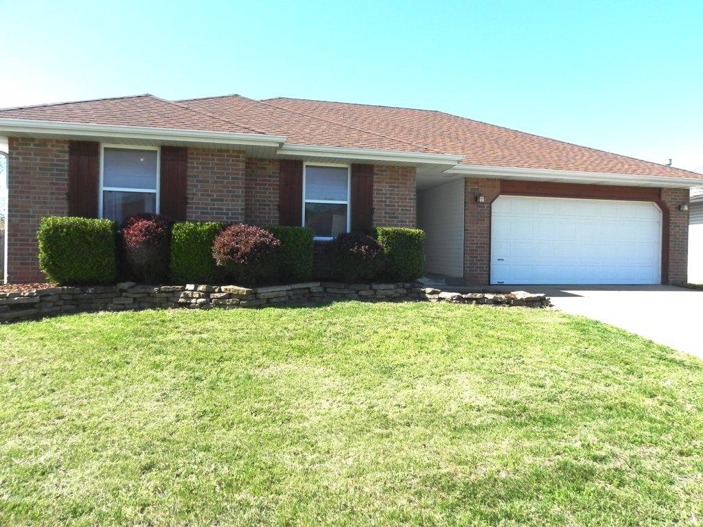 3245 West Scott Street Springfield, MO 65803 - Photo 1 of 1 DSCN2067