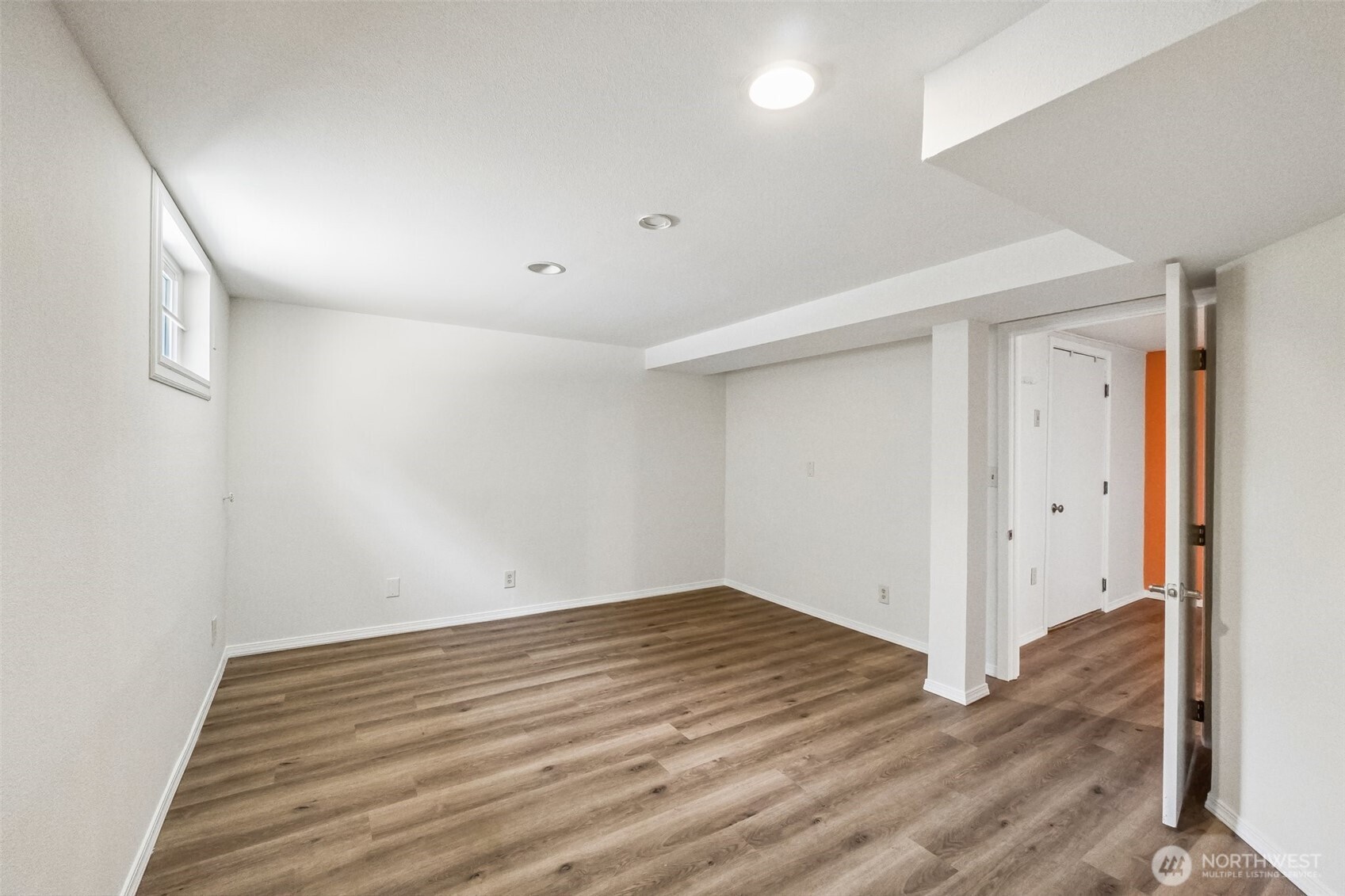 1911 13th Street Everett, WA 98201 - Photo 24 of 31