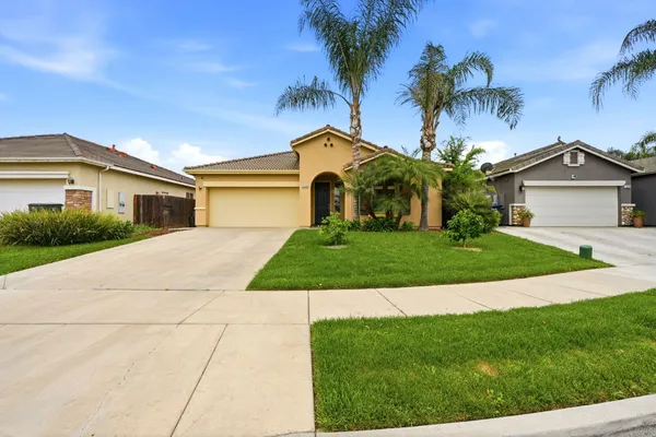 $433,000 | 1428 North Leila Street, Visalia, CA 93291