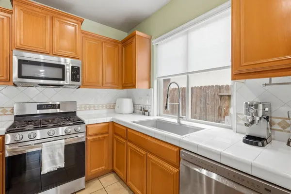 $433,000 | 1428 North Leila Street, Visalia, CA 93291