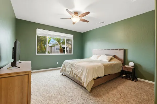 $433,000 | 1428 North Leila Street, Visalia, CA 93291