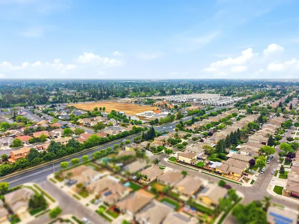 $433,000 | 1428 North Leila Street, Visalia, CA 93291