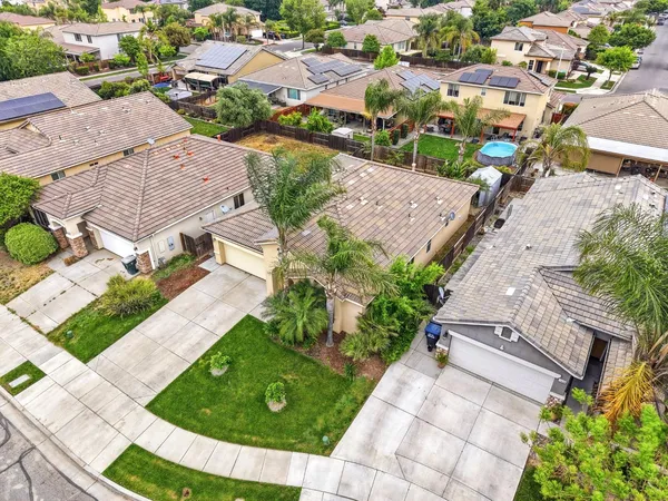 $433,000 | 1428 North Leila Street, Visalia, CA 93291