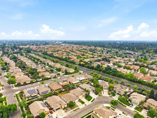 $433,000 | 1428 North Leila Street, Visalia, CA 93291