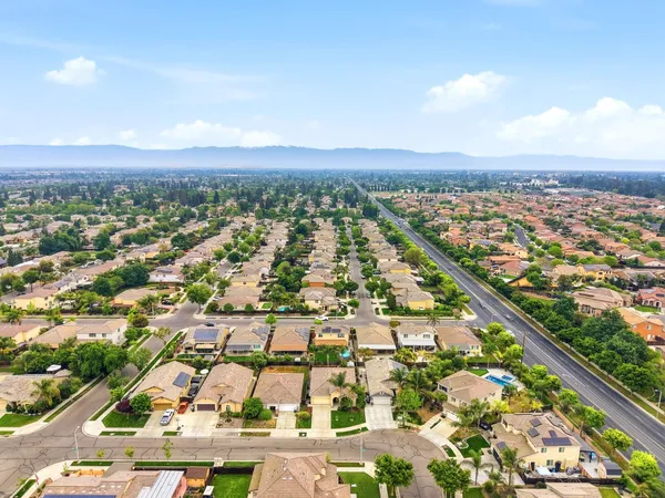 $433,000 | 1428 North Leila Street, Visalia, CA 93291