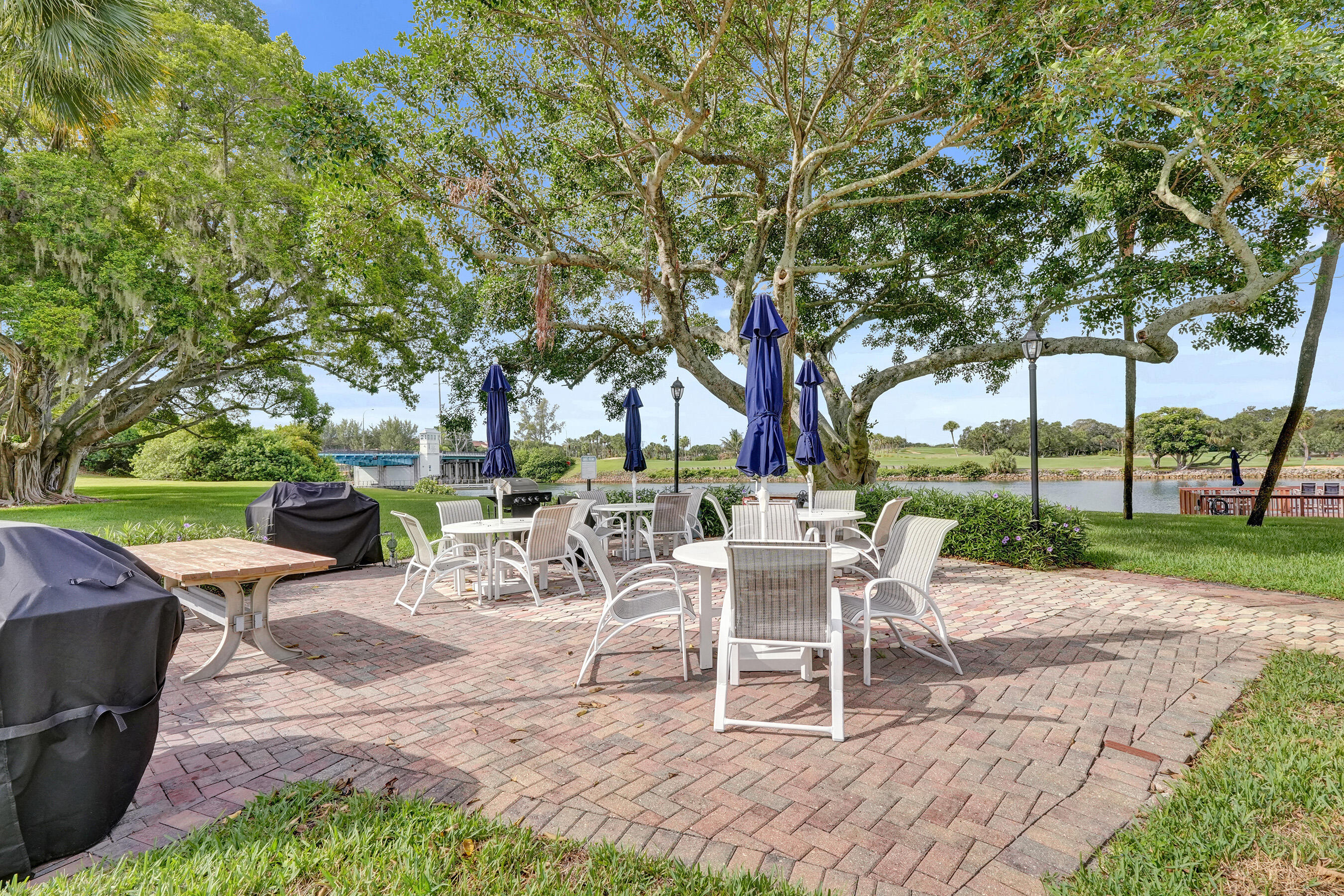 304 Golfview Road, Unit 304 North Palm Beach, FL 33408 - Photo 33 of 39 Waterway East-Picnic