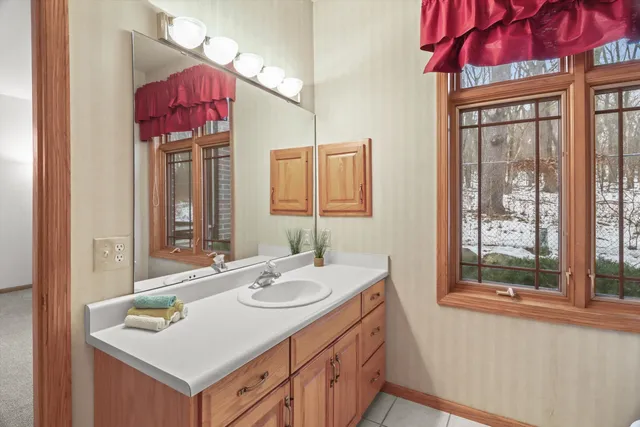 $289,900 | 6806 Raymond Road, Unit 101, Madison, WI 53719