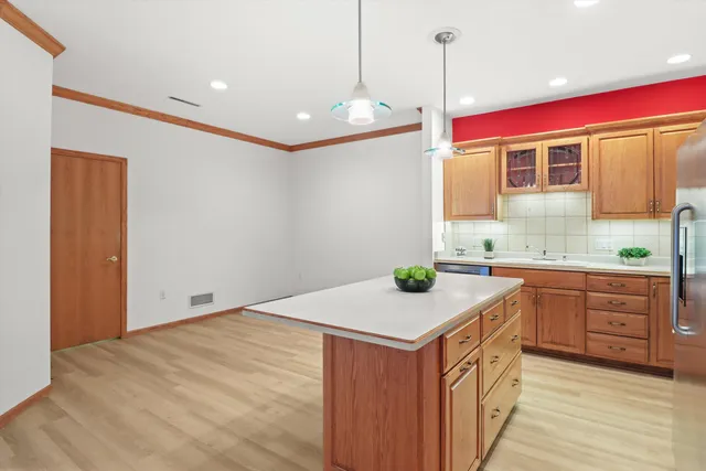 $289,900 | 6806 Raymond Road, Unit 101, Madison, WI 53719