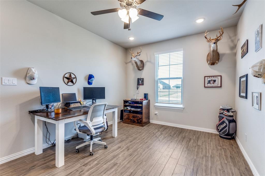 150 Spanish Moss Trail Rhome, TX 76078 - Photo 14 of 30