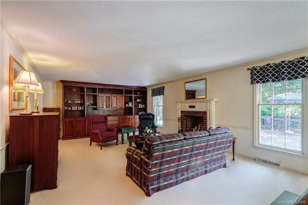 4208 Quail View Road Charlotte, NC 28226 - Photo 9 of 31 Gallery Image 9