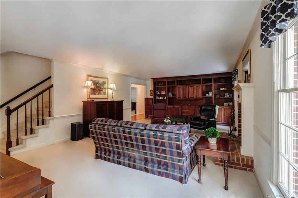 4208 Quail View Road Charlotte, NC 28226 - Photo 10 of 31 Gallery Image 10