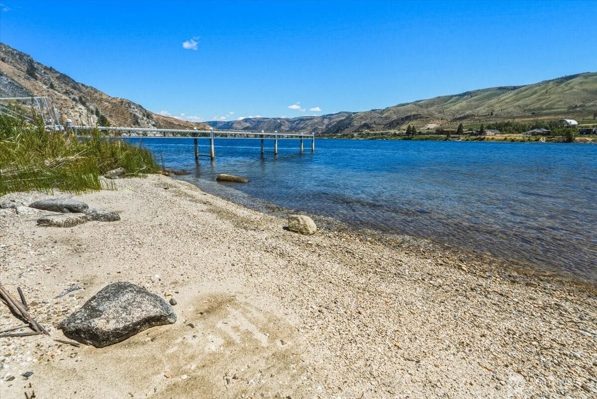 200 Stayman Flats Road Chelan, WA 98816 - Photo 4 of 35