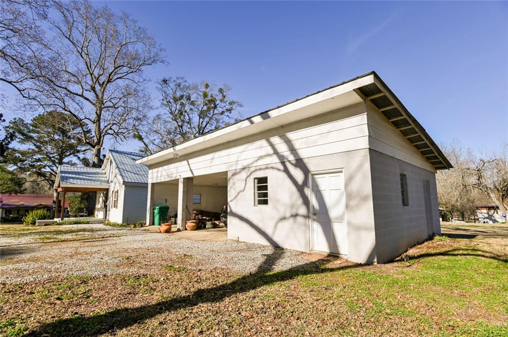 1160 Moody Street Union Point, GA 30669 - Photo 33 of 39 a view of a house with snow on the wall
