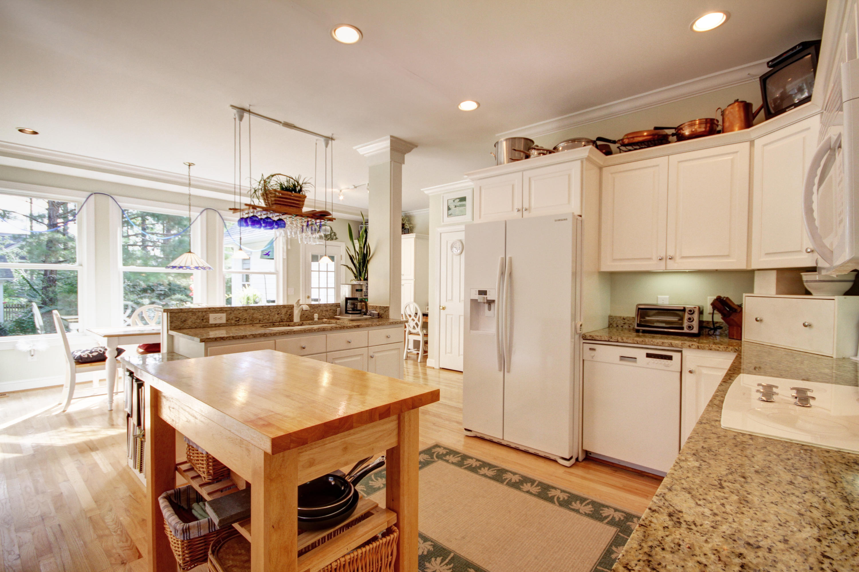 363 Commonwealth Road Mount Pleasant, SC 29466 - Photo 12 of 54 363 Commonwealth_Kitchen