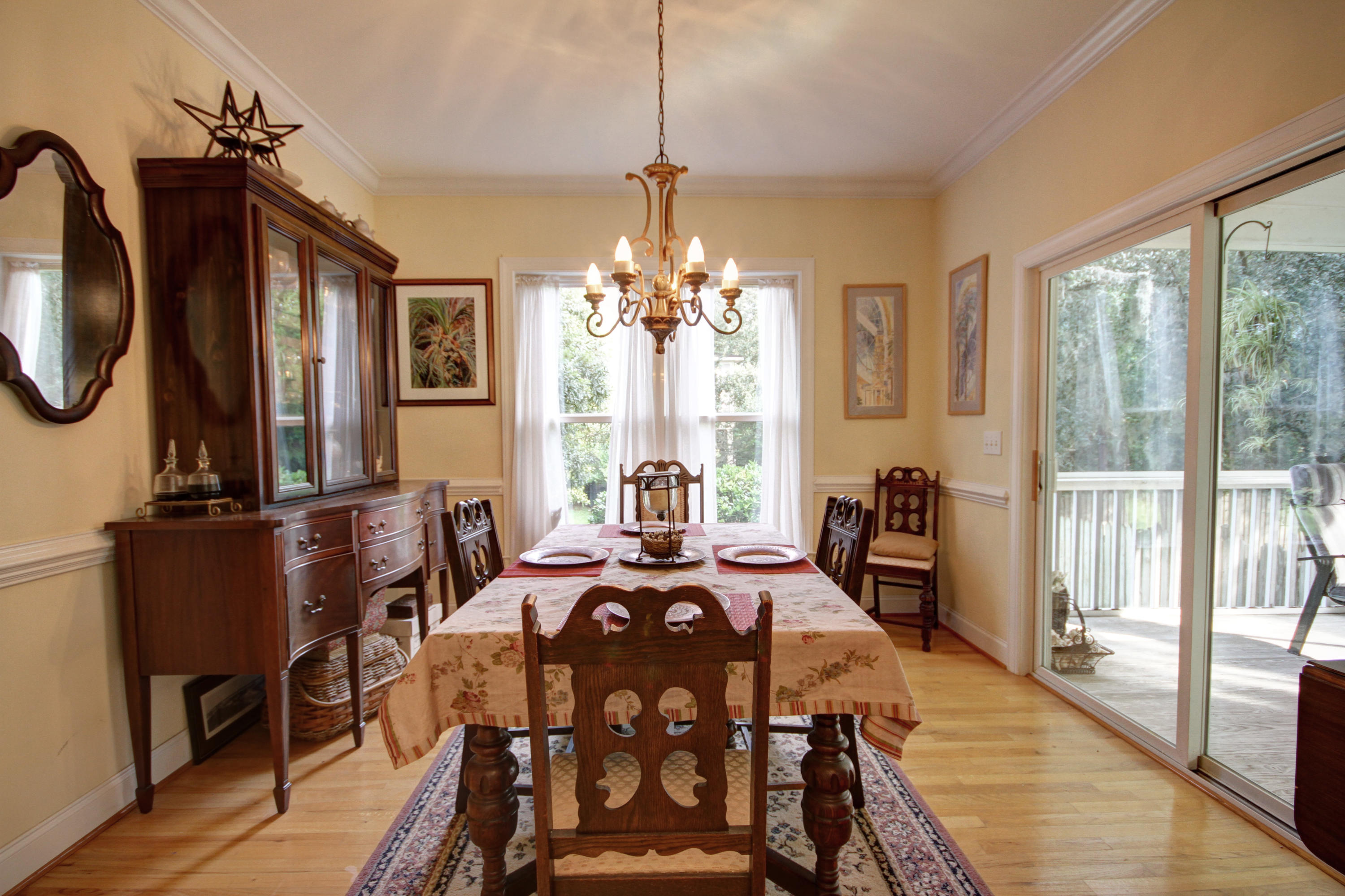 363 Commonwealth Road Mount Pleasant, SC 29466 - Photo 18 of 54 363 Commonwealth_Dining Room 2