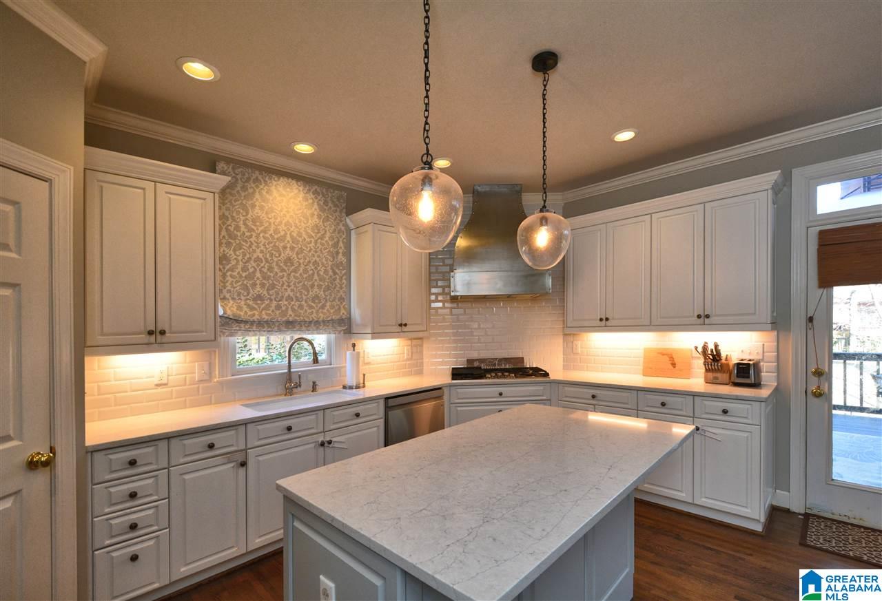 4037 Milner Way Hoover, AL 35242 - Photo 11 of 48