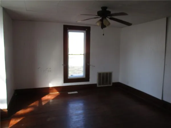 $69,000 | 105 2nd Street, Bartlett, KS 67332