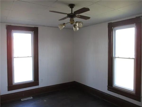 $69,000 | 105 2nd Street, Bartlett, KS 67332