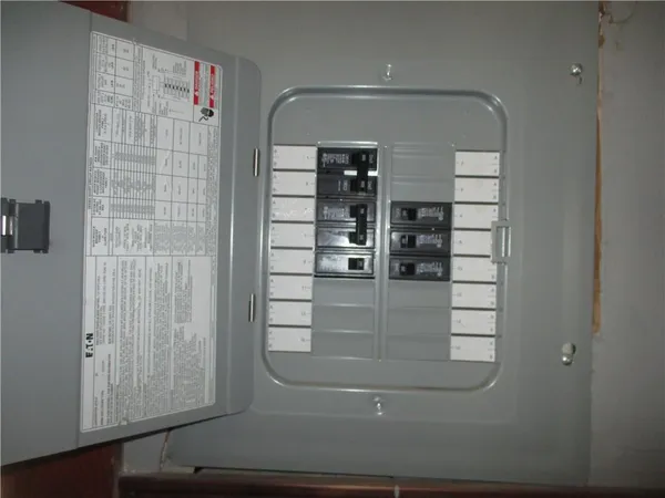 $69,000 | 105 2nd Street, Bartlett, KS 67332