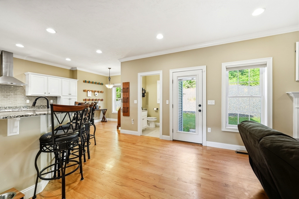 34 Bissonnette Circle Southampton, MA 01073 - Photo 6 of 42