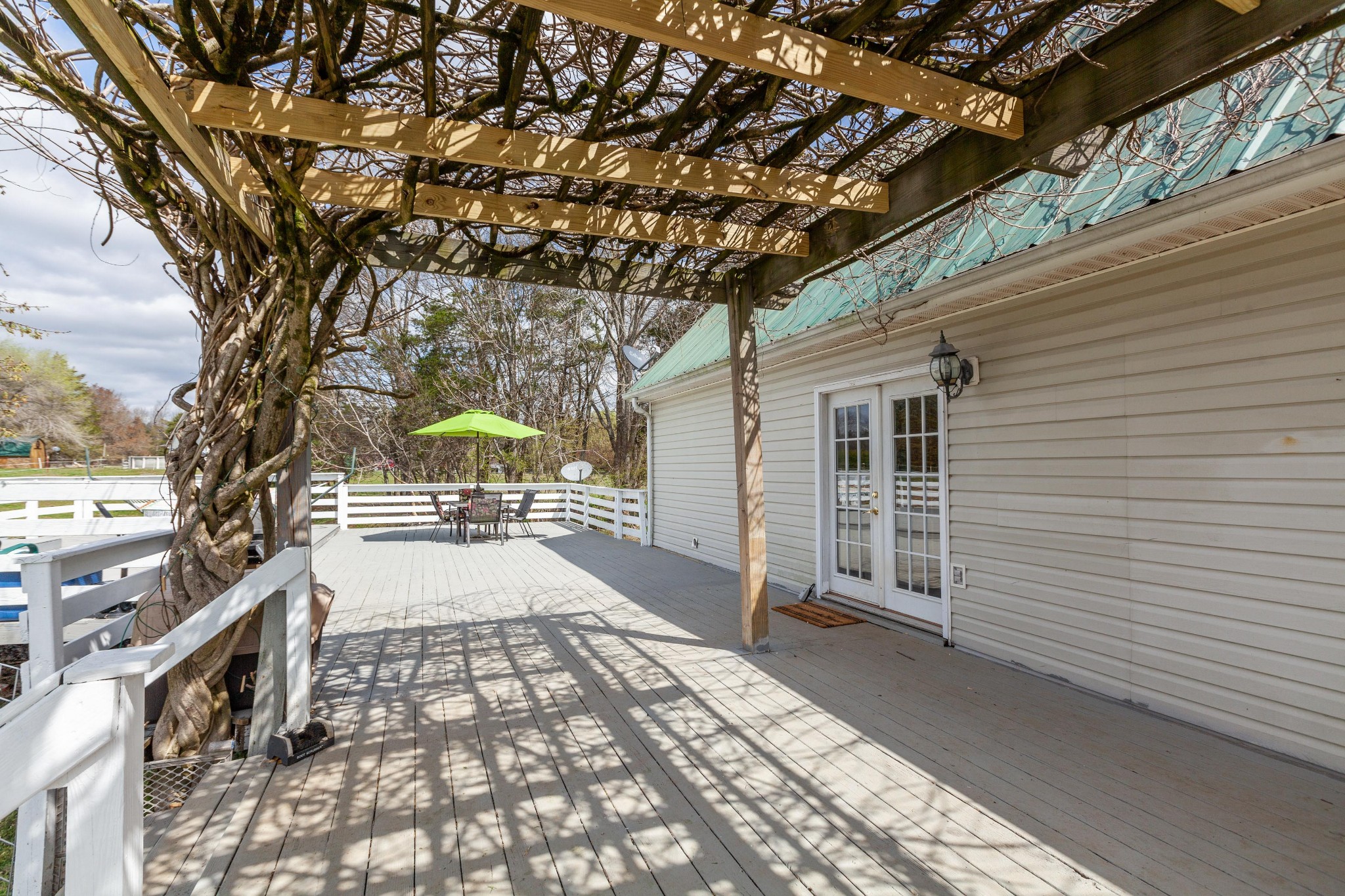 1370 McCool Road Lewisburg, TN 37091 - Photo 14 of 19 a view of a backyard with sitting area