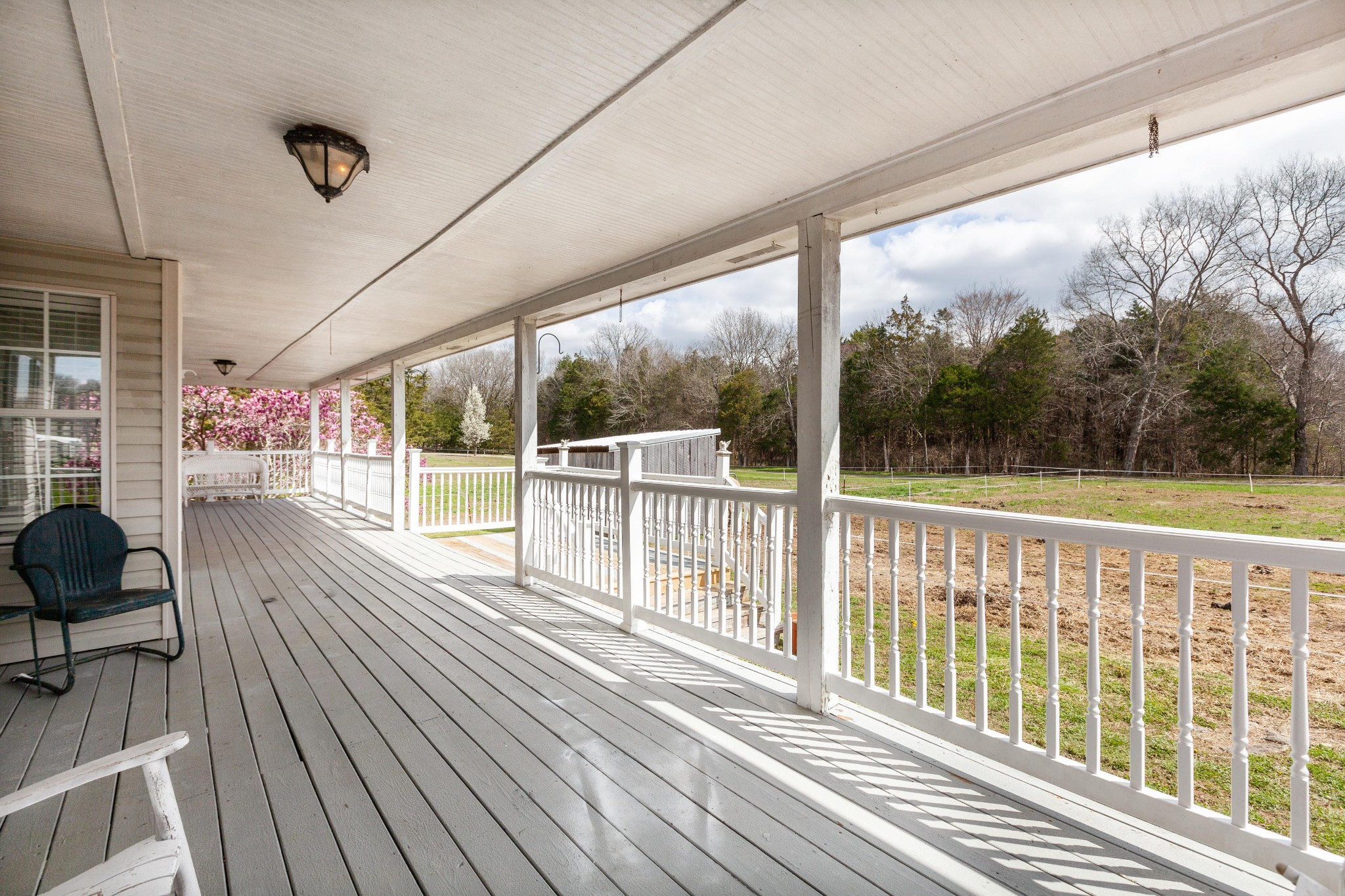 1370 McCool Road Lewisburg, TN 37091 - Photo 3 of 19 a view of a chairs and table on the wooden floor