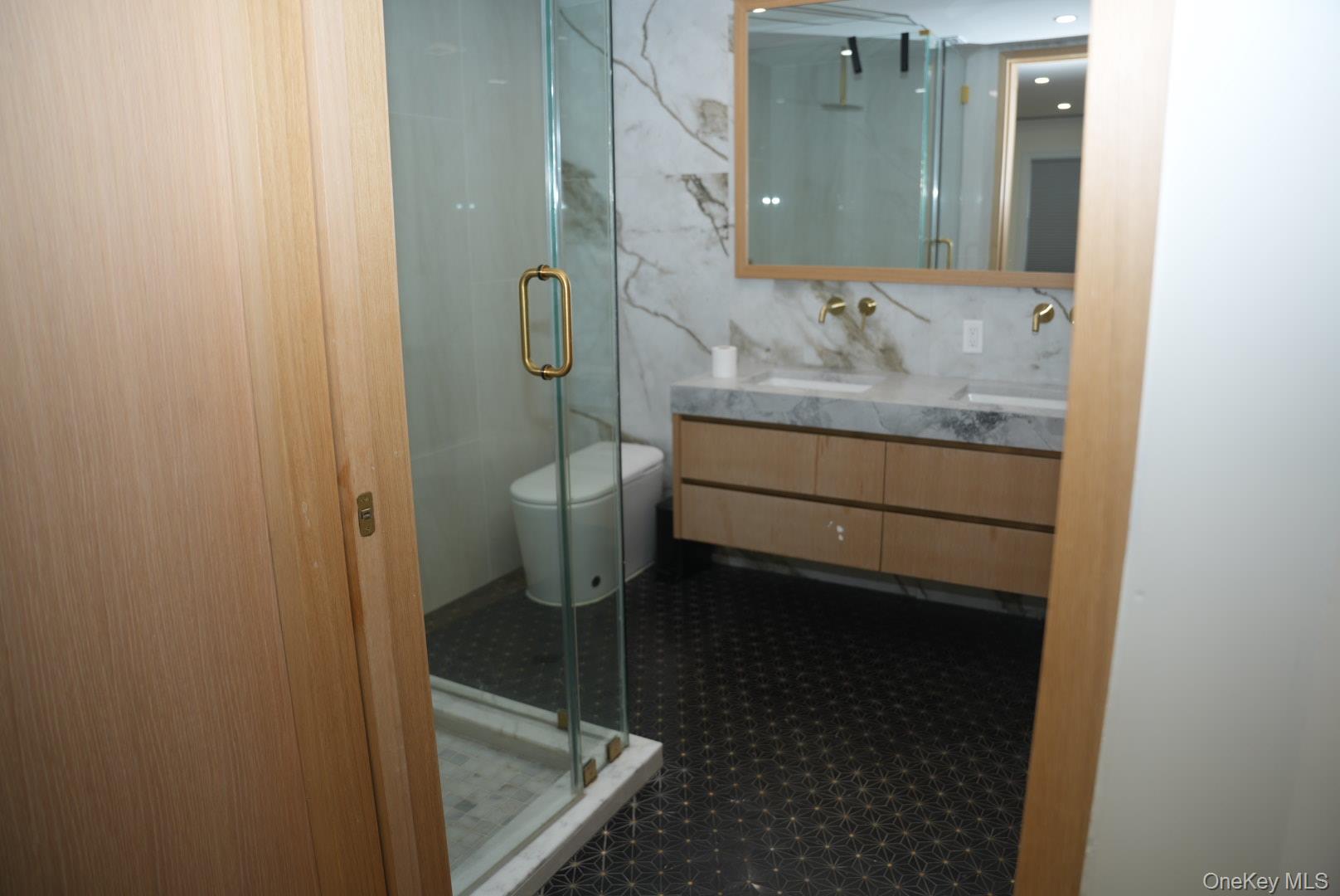 21 Wesleyan Road Commack, NY 11725 - Photo 21 of 21 Gallery Image 21