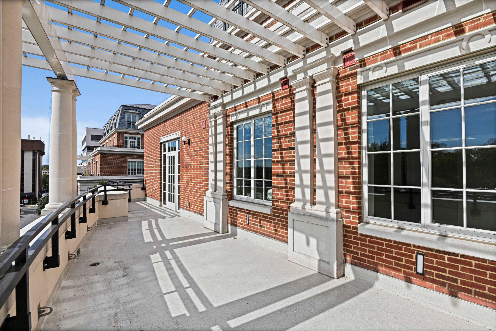 6900 Fleetwood Road, Unit 318 McLean, VA 22101 - Photo 14 of 58 Balcony