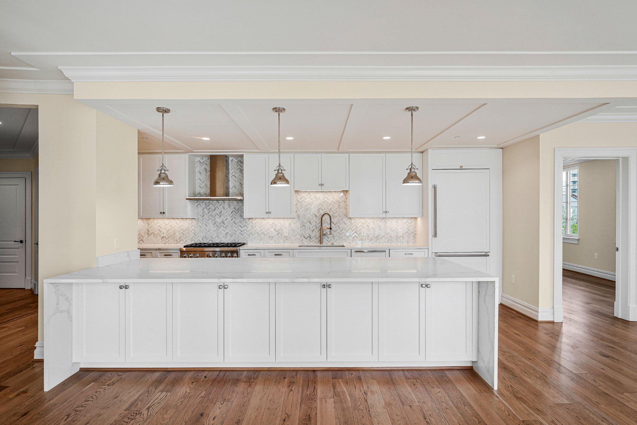 6900 Fleetwood Road, Unit 318 McLean, VA 22101 - Photo 5 of 58 Kitchen